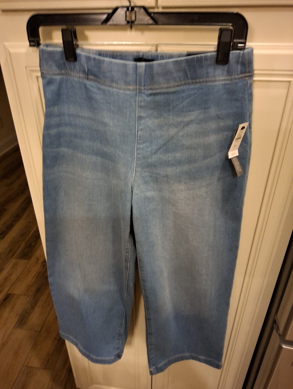 Talbots Wide Crop Pull On Travel Jeans